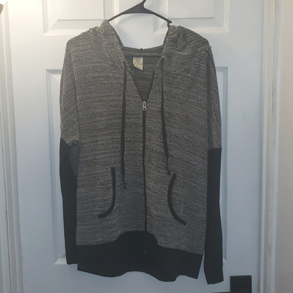 Balance Collection, XL, black and tan, silver jacket